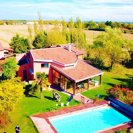 Appt 90m2. Campagne. Piscine *