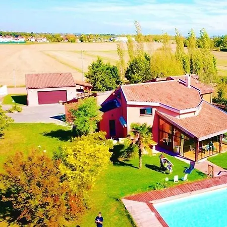 Apartament Appt 90m2. Campagne. Piscine Lherm (Haute-Garonne)
